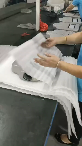 How is the goods packed